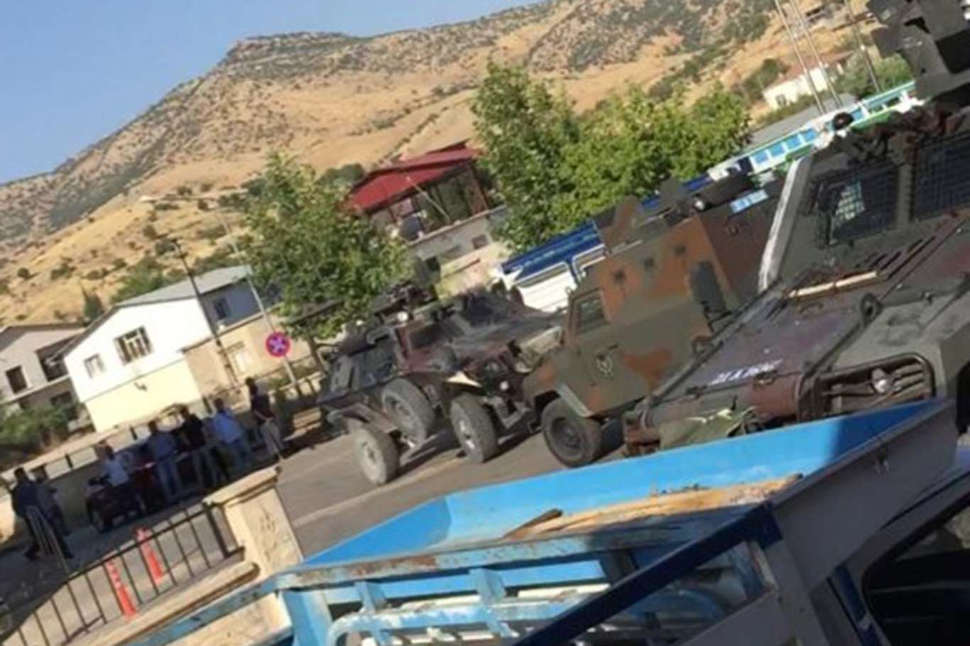 Diyarbakır'da yol verme kavgası: 1 yaralı Diyarbakır'da yol verme kavgası: 1 yaralı